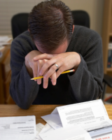 闇金にお金を借りたら督促がヤバイ。福岡市の弁護士・司法書士に無料相談